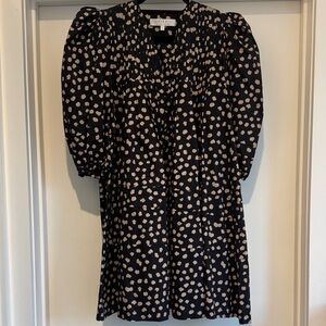 Hunter Bell Black and Cream Patterned Dress. Puff sleeve. Size large. NWOT.